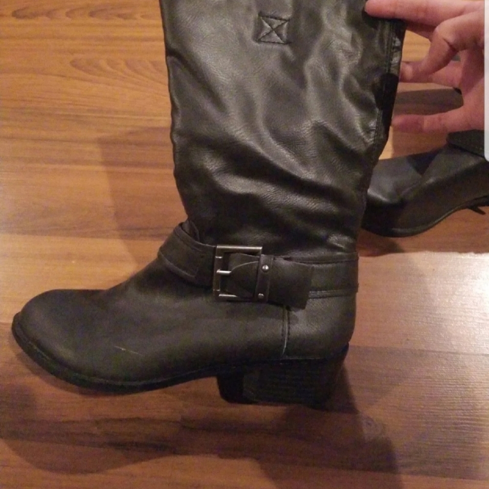 Womens Calf High Boots
